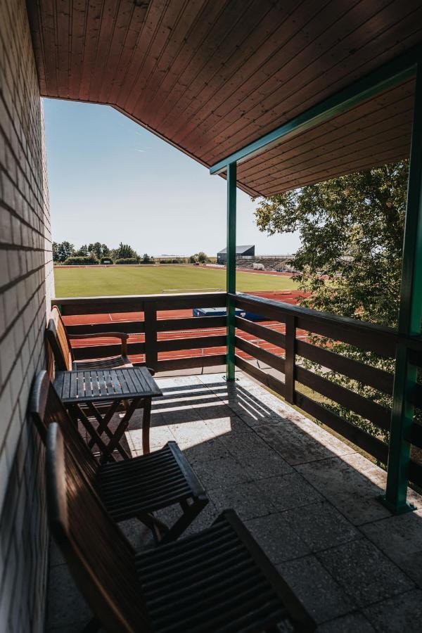 Staadioni Hotel Kuressaare Dış mekan fotoğraf