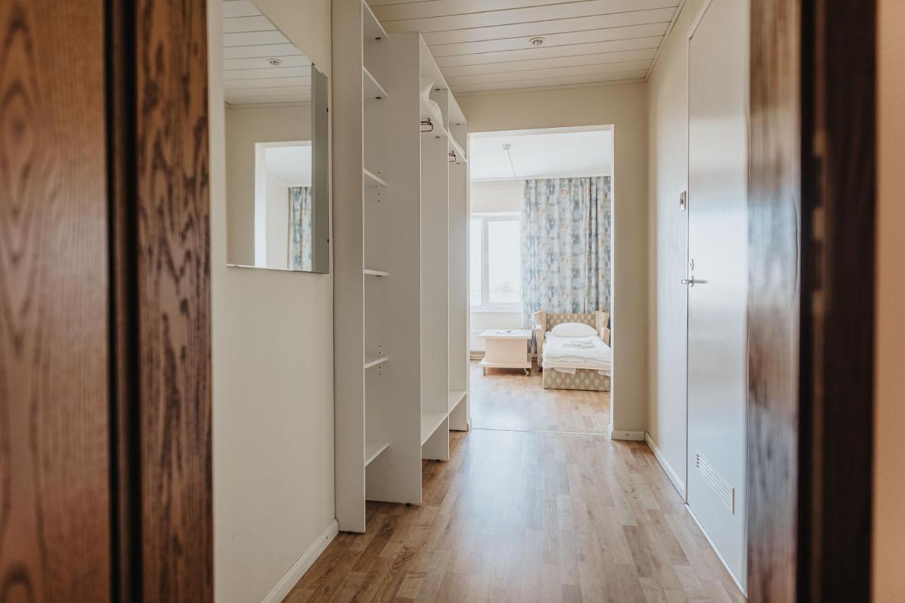 Staadioni Hotel Kuressaare Dış mekan fotoğraf