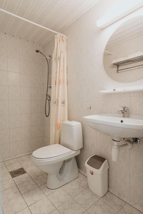 Staadioni Hotel Kuressaare Dış mekan fotoğraf