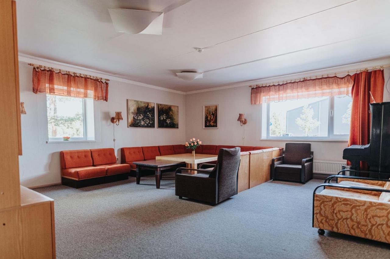 Staadioni Hotel Kuressaare Dış mekan fotoğraf
