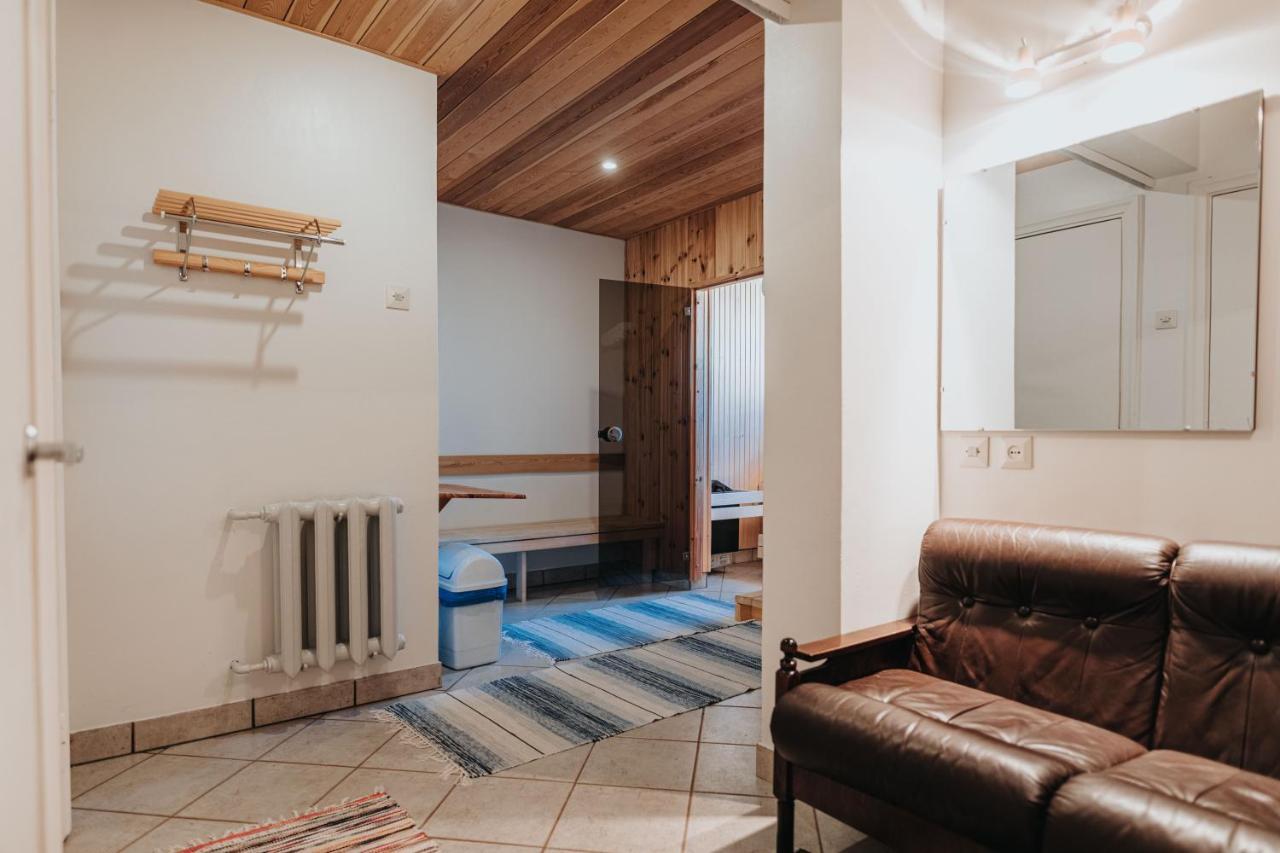 Staadioni Hotel Kuressaare Dış mekan fotoğraf