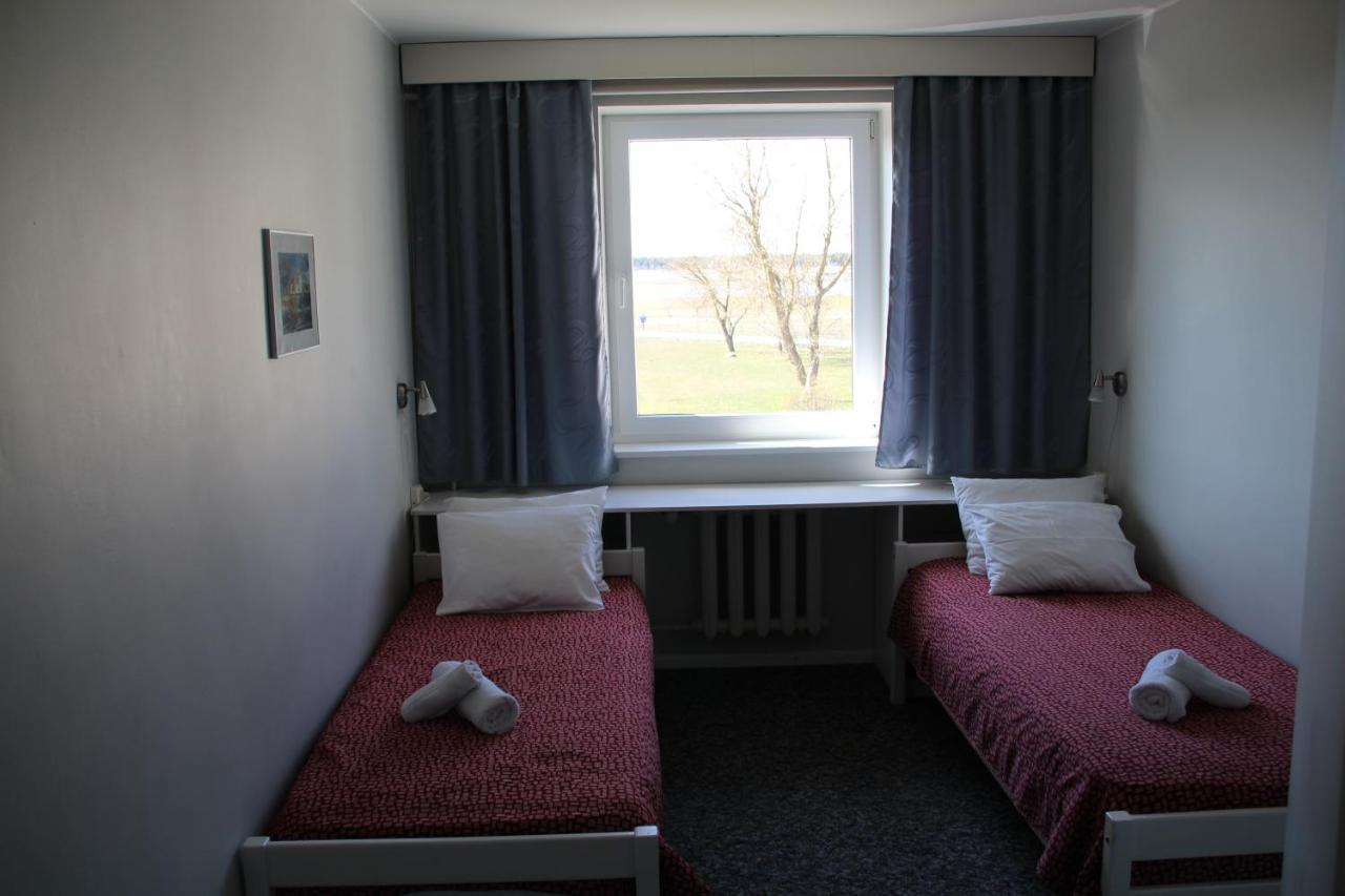 Staadioni Hotel Kuressaare Dış mekan fotoğraf